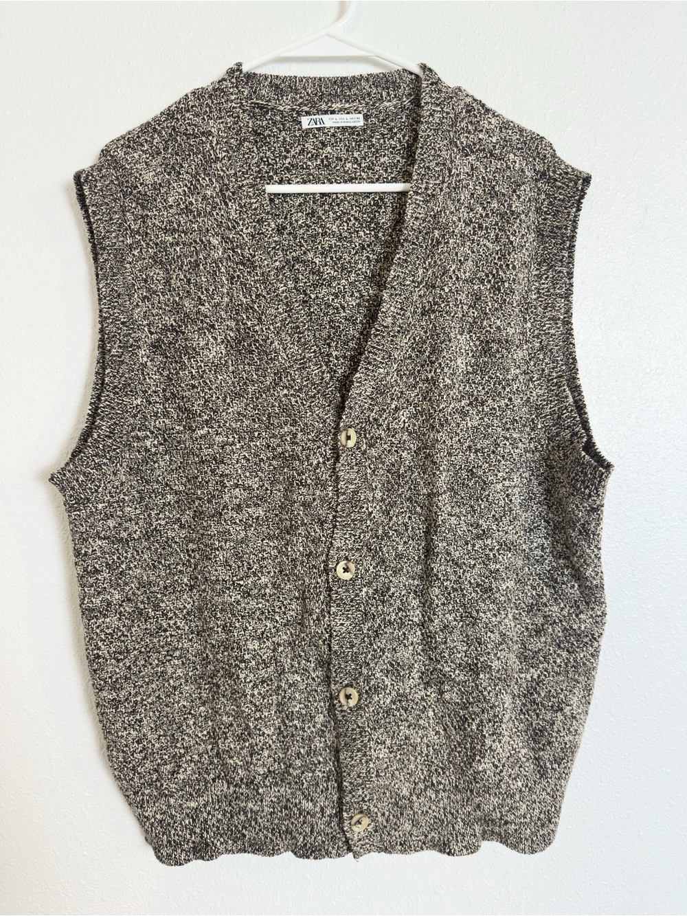 Zara men’s knit button up sweater vest